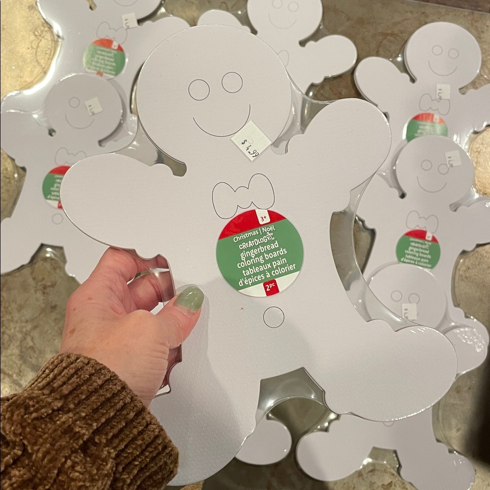 White Gingerbread Man Cardboard Coloring Boards Set - Picture 2 of 2